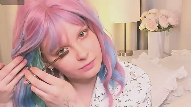 Stacy Starr online show from April 5, 2026, 5:48 am