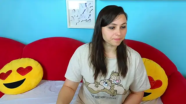 Snapshot of Soft_Lilly chatting on November 17, 2025, 6:08 am Soft Lilly online show from November 17, 2025, 6:08 am