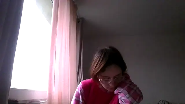 LuckySLove online show from February 22, 2026, 3:32 pm