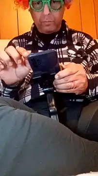 Snapshot of Cucco25 chatting on March 4, 2026, 7:14 am Cucco25 online show from March 4, 2026, 7:14 am