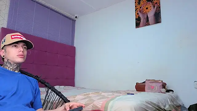 lily and wan online show from November 29, 2025, 11:57 am