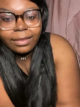 TheChubbySiren online show from May 10, 2026, 12:05 am