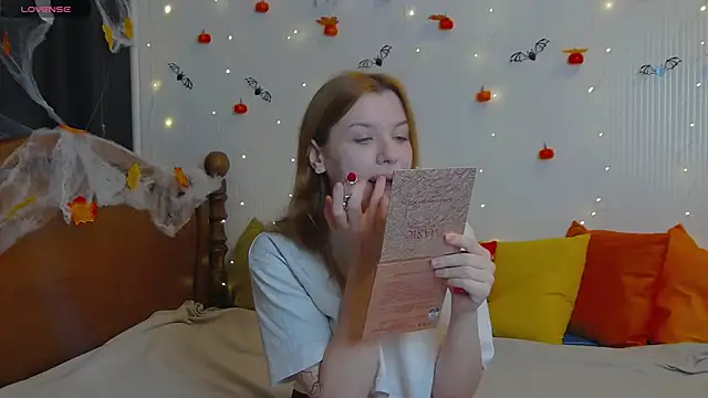 MeganNewCat online show from October 23, 2025, 8:46 am