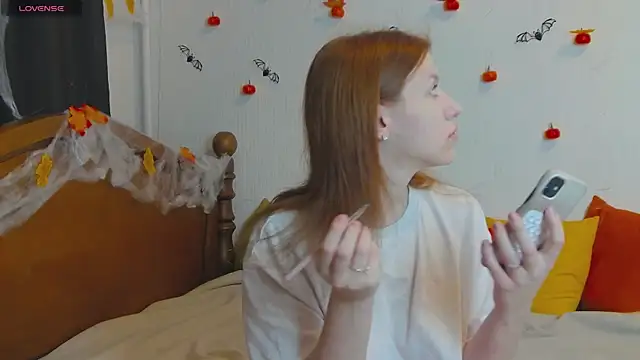 MeganNewCat online show from October 24, 2025, 8:44 am