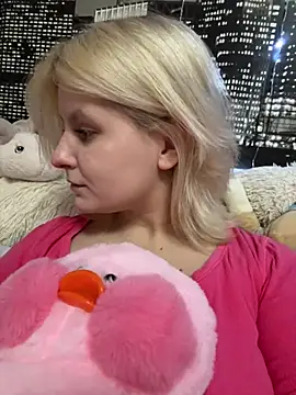 BonnyeBoom online show from February 4, 2026, 3:18 pm