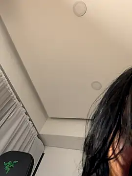 Nahomy cute1 online show from November 27, 2025, 2:46 am