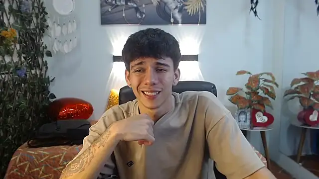 AmethystShadow17 online show from April 1, 2026, 3:18 am