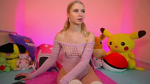 Snapshot of LillyOcean chatting on February 16, 2026, 3:41 pm LillyOcean online show from February 16, 2026, 3:41 pm