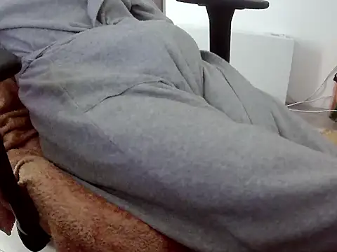 Batboy94 online show from April 16, 2026, 9:26 pm