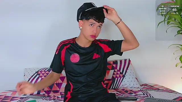 Axel Cody  online show from June 4, 2026, 1:39 pm
