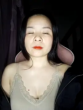 Listen-ly online show from November 4, 2025, 3:44 pm