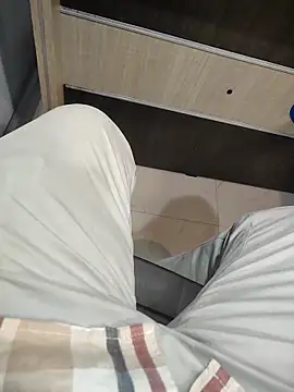 Vickyins480000 online show from March 30, 2026, 2:40 pm