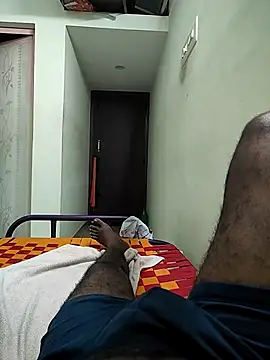 Vickyins480000 online show from April 14, 2026, 7:31 pm