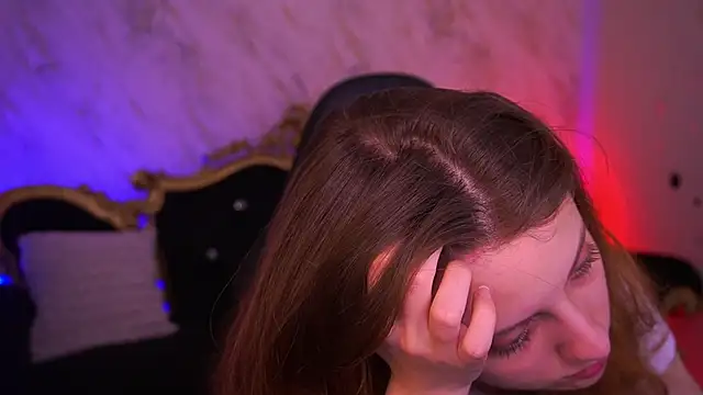 CuteeFoxy online show from March 28, 2026, 1:33 pm