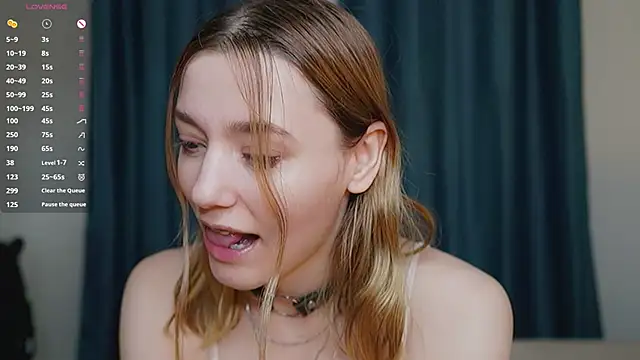 StarryMary online show from November 13, 2025, 9:03 pm