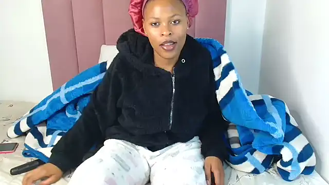 Bubbles156 online show from November 16, 2025, 7:19 pm