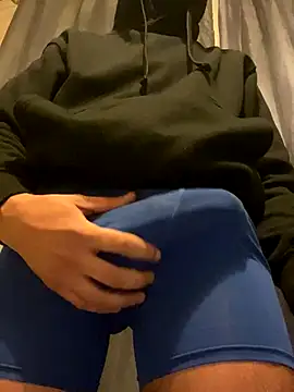 Rebeudeter  online show from December 17, 2025, 5:41 pm