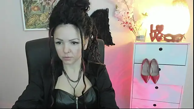 Mollybloom40 online show from February 5, 2026, 7:57 am