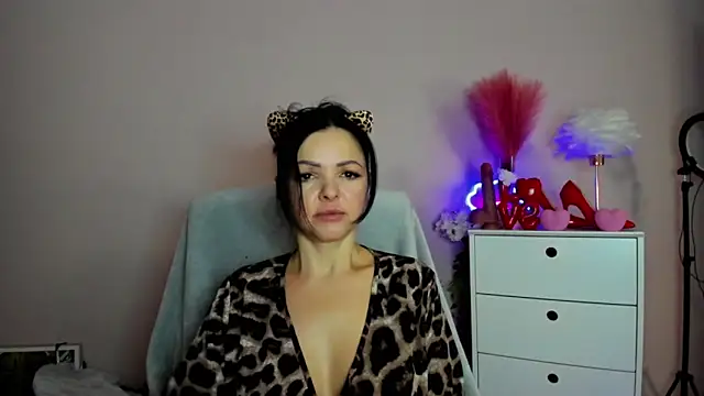 Mollybloom40 online show from March 27, 2026, 8:26 am