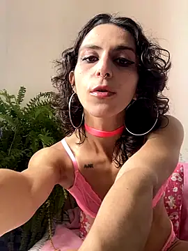 yvessblue online show from November 25, 2025, 12:05 pm