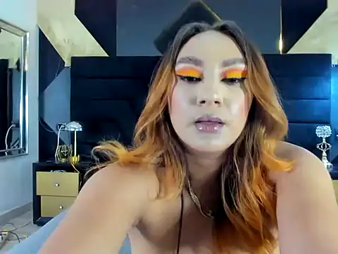 candiefox online show from October 24, 2025, 4:53 am