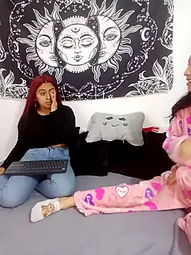 abby n emily online show from November 17, 2025, 12:22 pm