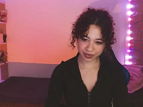 Medussa3033 online show from May 17, 2026, 11:23 pm