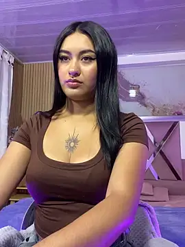 Emilux  online show from May 14, 2026, 11:50 am