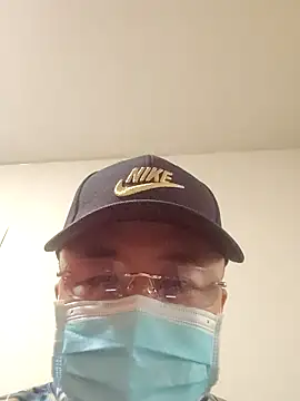 caige8888 online show from October 17, 2025, 6:49 am