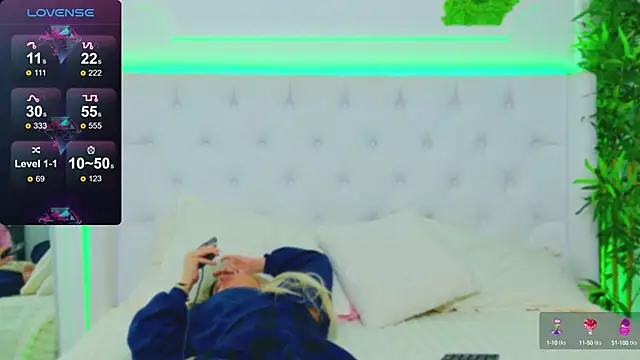 Snapshot of AriannaSins chatting on January 30, 2025, 7:26 pm AriannaSins online show from January 30, 2025, 7:26 pm