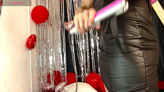 antonella rosecs online show from February 18, 2026, 3:46 am