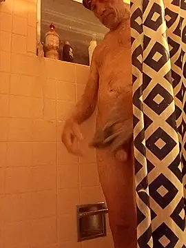 Snapshot of whitepony244 chatting on October 21, 2025, 1:28 am whitepony244 online show from October 21, 2025, 1:28 am