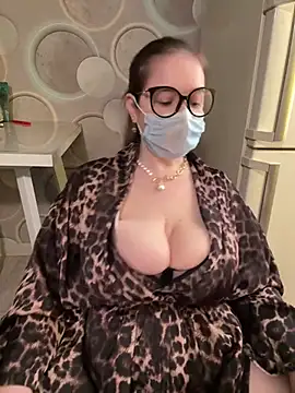 Curvy  Goddess online show from May 8, 2026, 3:12 am