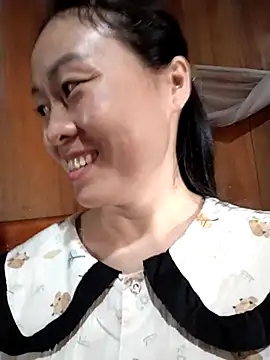 Spring-mky online show from October 26, 2025, 3:56 am