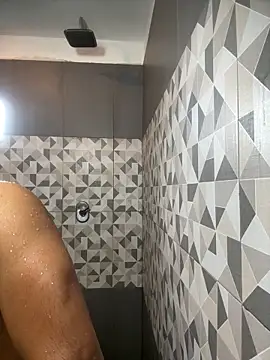 the vein18 online show from October 29, 2025, 3:36 pm