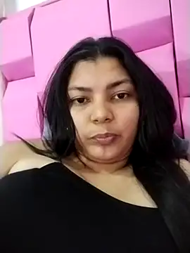 MyaShy online show from February 4, 2026, 5:52 pm