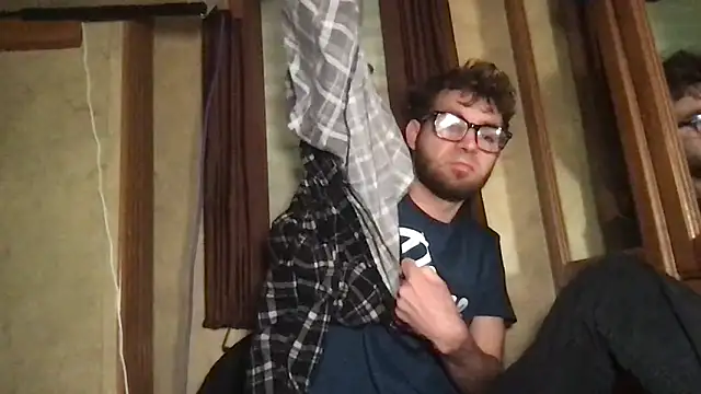 Snapshot of TyKindaNasty chatting on February 10, 2026, 3:27 pm TyKindaNasty online show from February 10, 2026, 3:27 pm