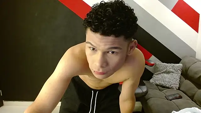 Billi TillXX online show from October 24, 2025, 5:26 am