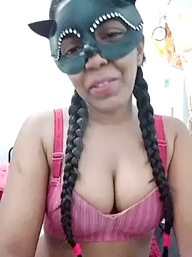 Kavee Girl0 online show from March 8, 2026, 7:17 pm