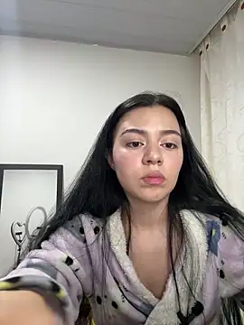 Midori rosse online show from May 15, 2026, 11:23 pm