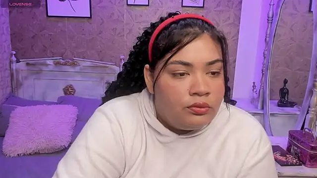 Sara clk online show from March 3, 2026, 8:04 pm