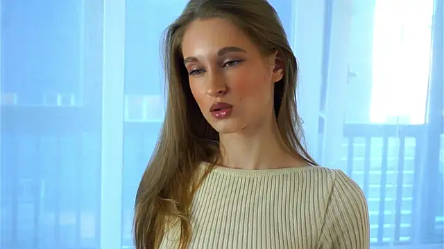 ManieRolfson online show from October 17, 2025, 7:55 am