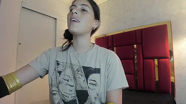 moon winy online show from November 16, 2025, 11:49 am