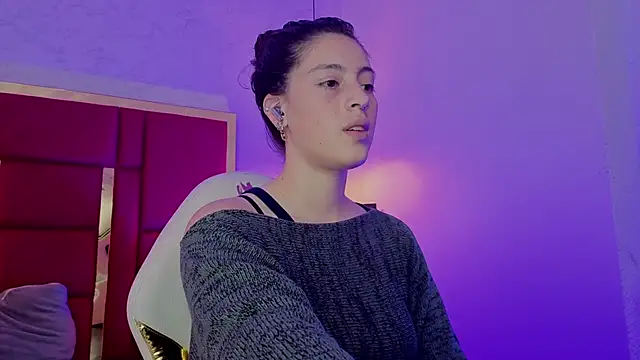 moon winy online show from April 12, 2026, 11:37 am