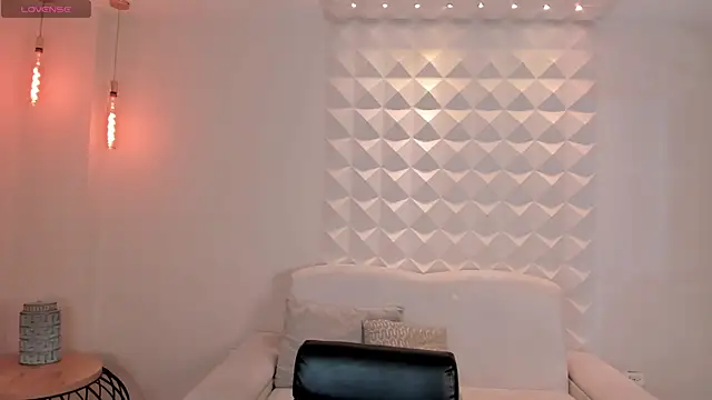 ChristineFord  online show from March 13, 2026, 12:34 pm