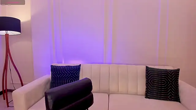 AnnieMonroe1 online show from December 22, 2025, 11:51 am