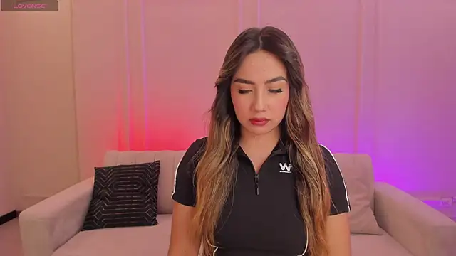 AnnieMonroe1 online show from February 8, 2026, 11:46 am