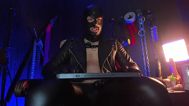 Master Connor BDSM online show from June 1, 2026, 10:22 pm