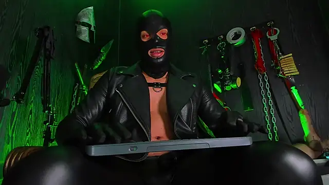 Master Connor BDSM online show from July 15, 2026, 10:04 pm