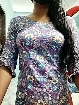 Snapshot of Ratri-Biswas chatting on June 8, 2026, 4:51 pm Ratri-Biswas online show from June 8, 2026, 4:51 pm